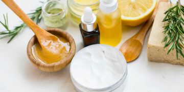 Naturkosmetik – Was sollten VerbraucherInnen besonders beachte: Foto: © marrakeshh / stock adobe